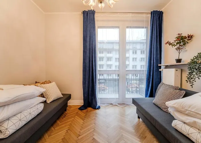 Appartement Big - Center - 4 - 6 Beds - 2 Balcony - 12 People - 100m2 *