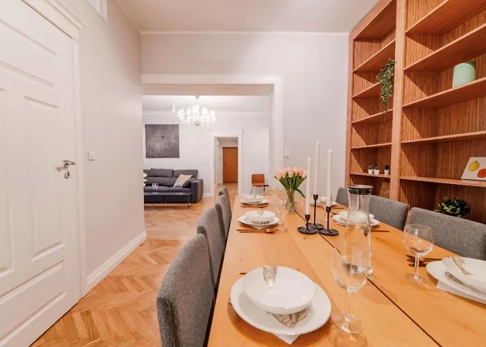 Big - Center - 4 - 6 Beds - 2 Balcony - 12 People - 100m2 Apartman *