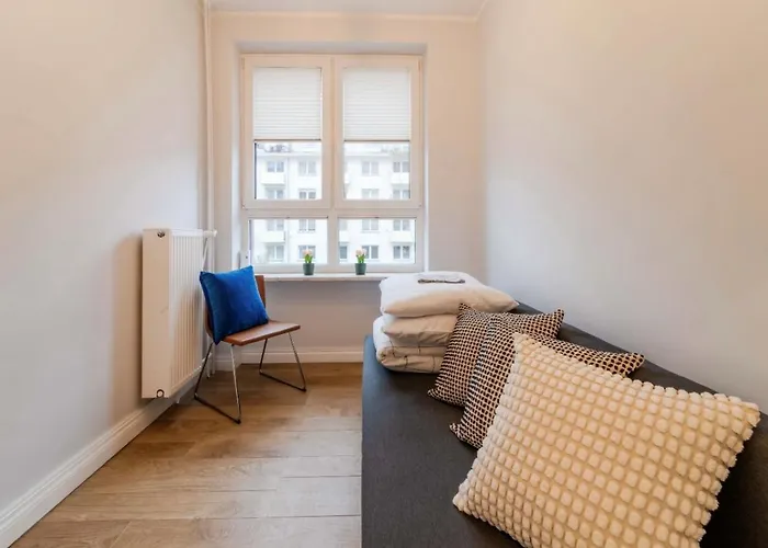 Apartamento Big - Center - 4 - 6 Beds - 2 Balcony - 12 People - 100m2 *