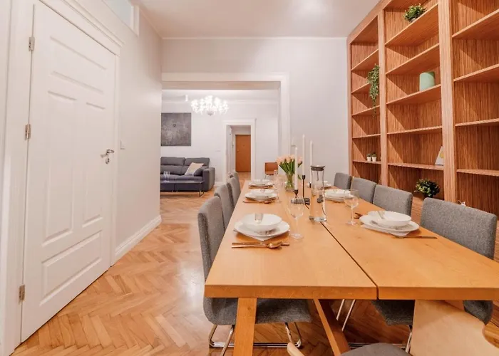 Big - Center - 4 - 6 Beds - 2 Balcony - 12 People - 100m2 Apartamento Wrocław